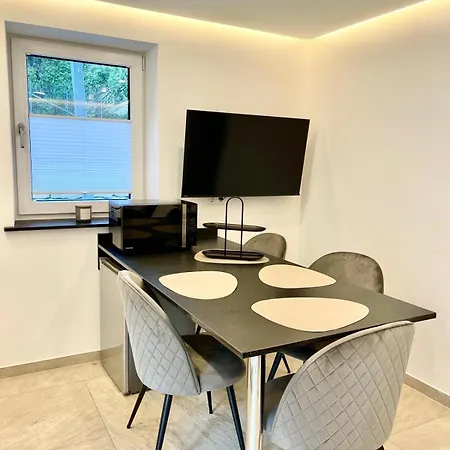 Gemuetliche 1,5-zimmer-wohnung Mit Separatem Schlafzimmer * Huttlingen
